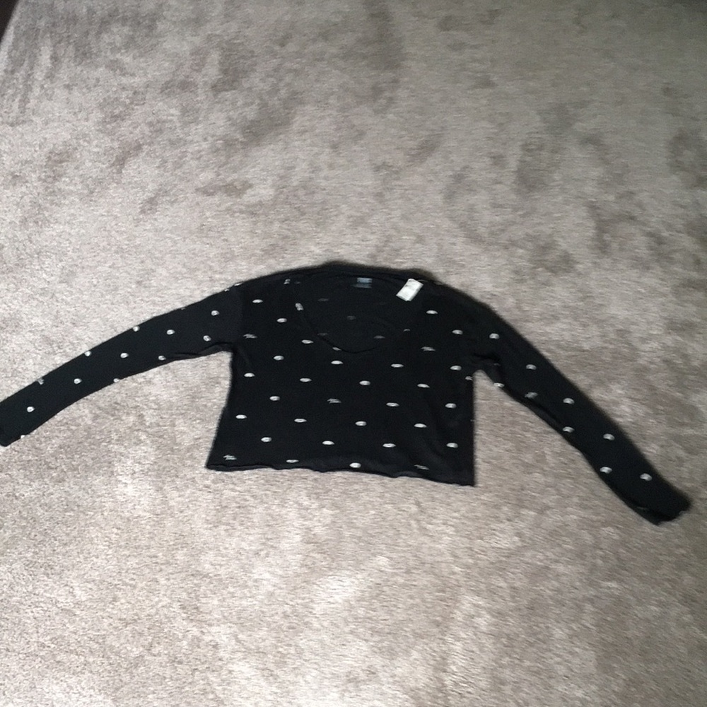 Victoria’s Secret-NWT-Logo-CropTop-Long Sleeves-V-neck-Size Extra Small - Picture 3 of 11